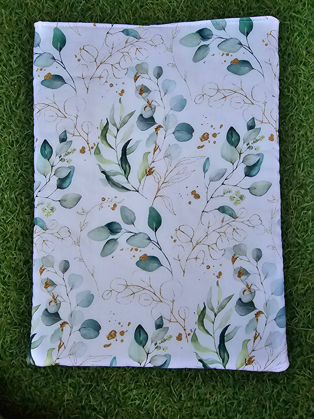 Housse de livre matelassée feuilles d'eucalyptus fond blanc: L